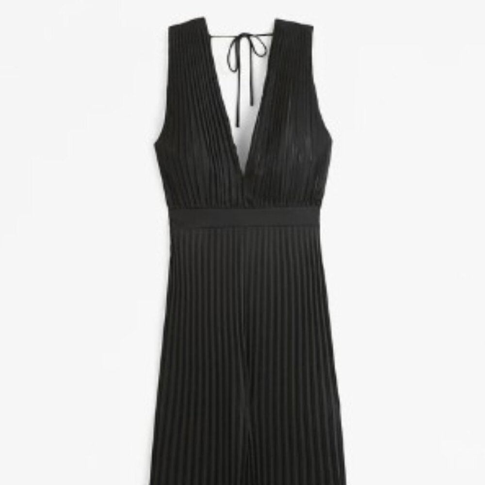 A&F Giselle Pleated Jumpsuit Black SP